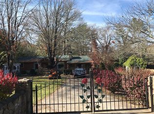 190 Hillside Rd, Mountain city, TN 37683