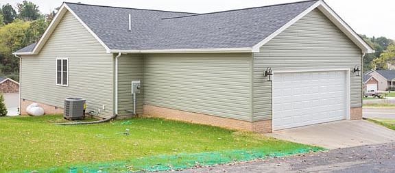 2nd image of 1210 Landon Dr