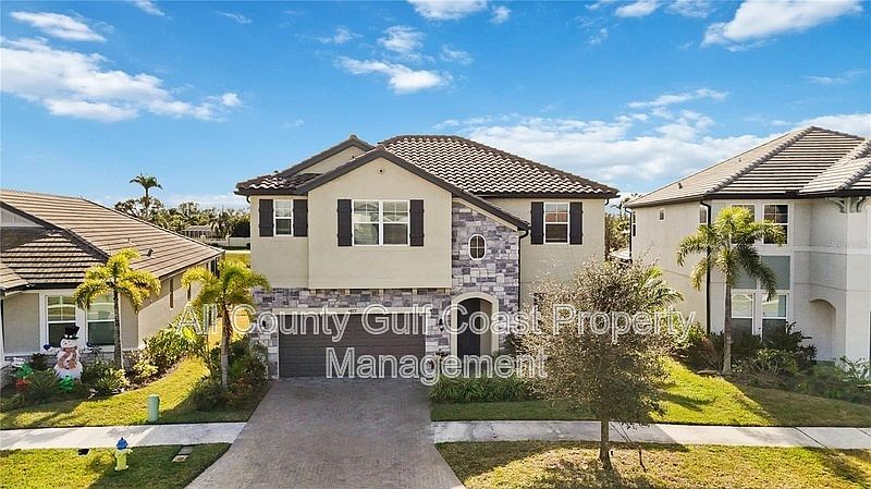 1st image of 4876 Antrim Dr