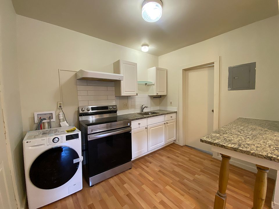 1st image of 213 Main St #1