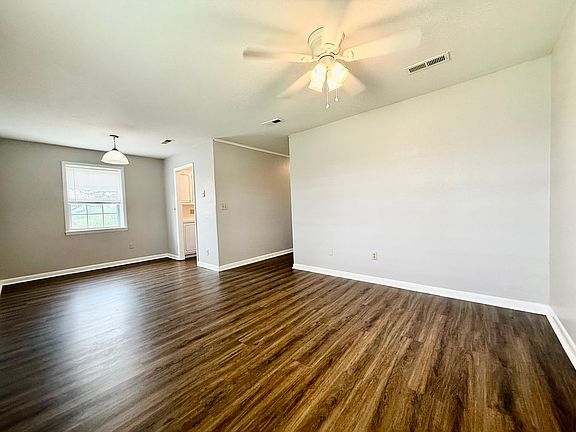 2nd image of 409 E Park Ave APT 16
