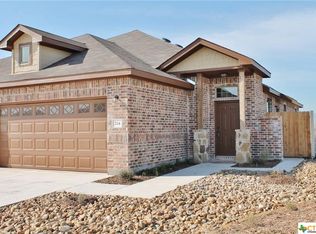 724 Creekside Cir, New Braunfels, TX 78130