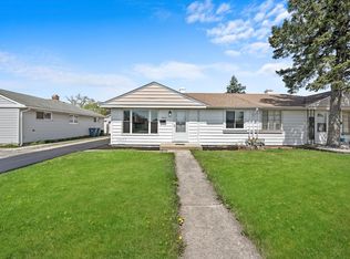 4616 W 88th Pl, Hometown, IL