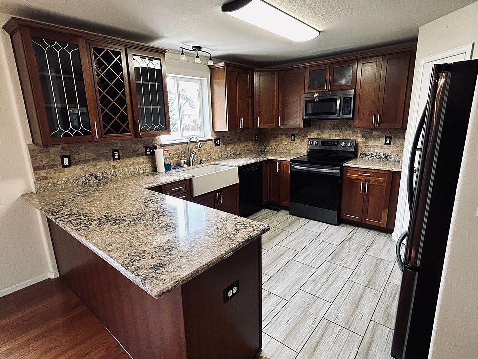 1st image of 4535 W 63rd Pl