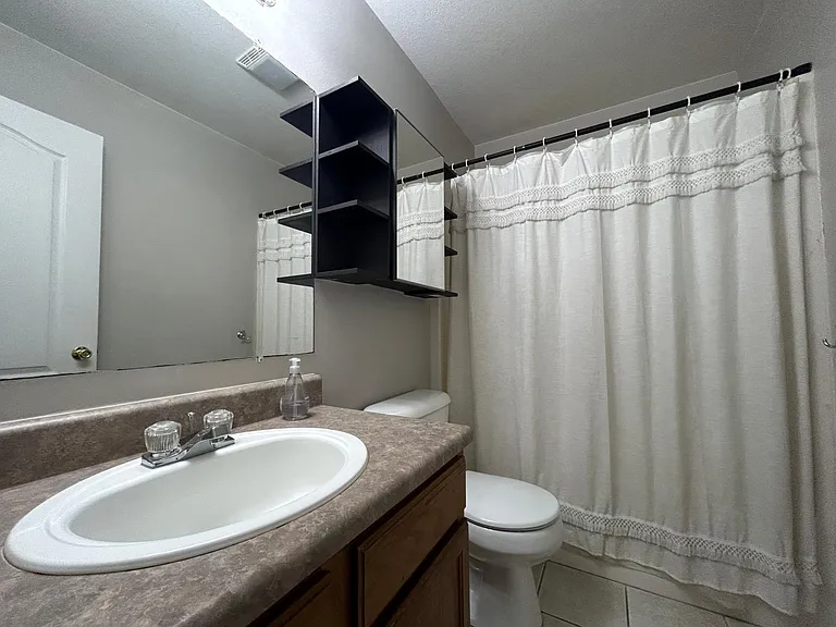 434 E 7th St #434 — Photo 10