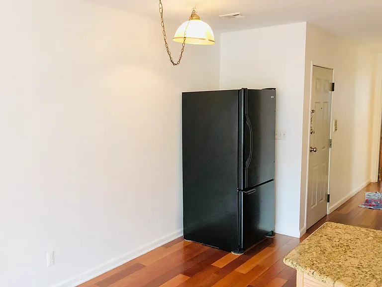 9039 Palisade Ave #3 — Photo 4