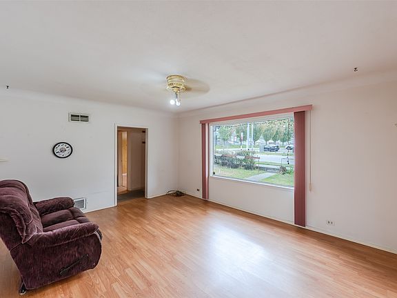 2nd image of 395 Edmonton Ave
