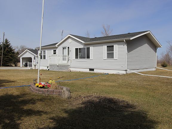 5th image of 13896 15th Ave N