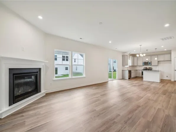 111 Terry Ln, Suffolk, VA 23434