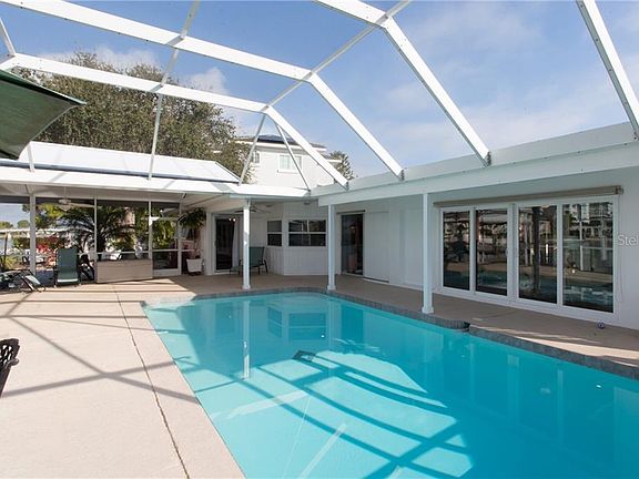 5th image of 3134 Bayshore Blvd NE