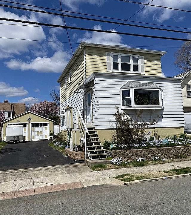 1st image of 385 Madeline Ave