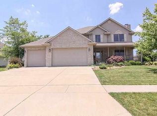 925 Goldfinch Ct, Geneseo, IL 61254