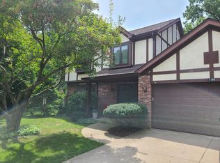 1180 Violet Ln, Batavia, IL