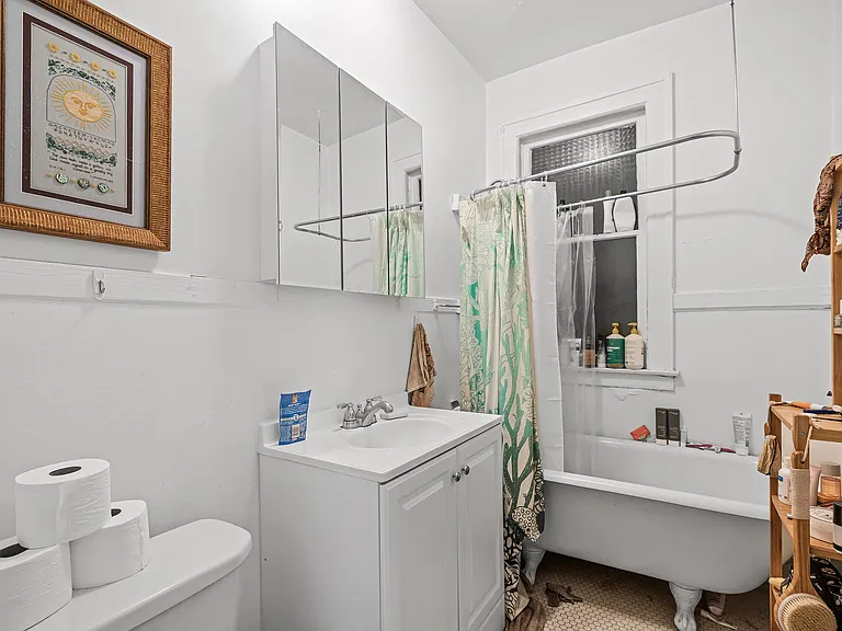 3535 Lyndale Ave S #4 — Photo 1