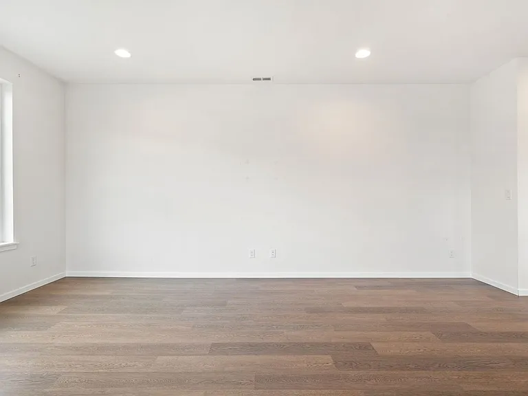 10002 Kings Landing Ave NW — Photo 17