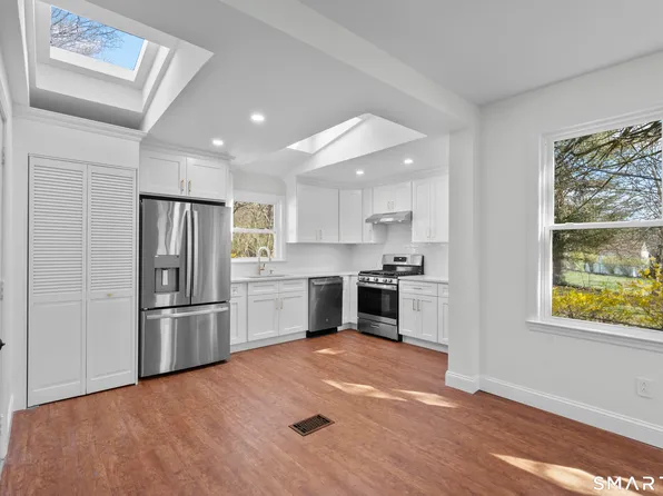 152 Stonybrook Road, Stratford, CT 06614