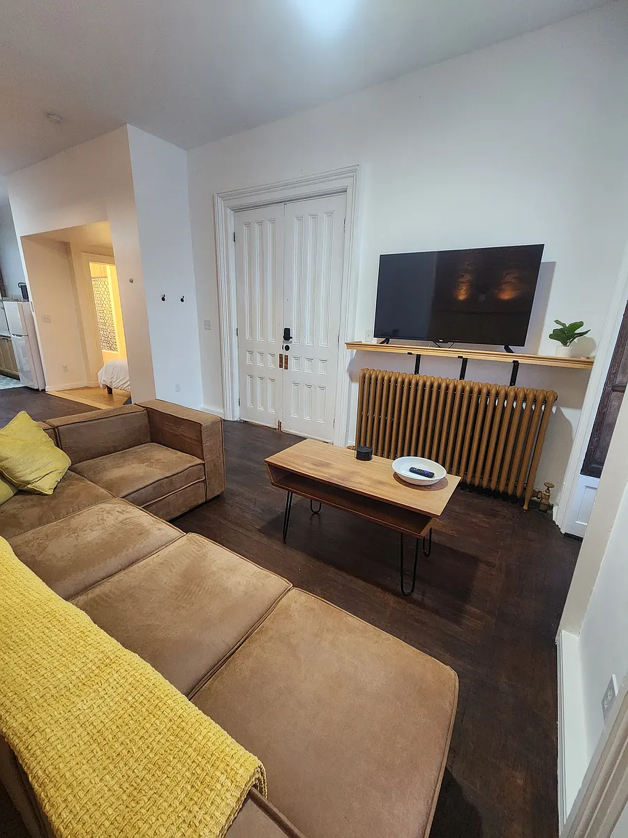 Building Photo - 484 Madison Ave #1