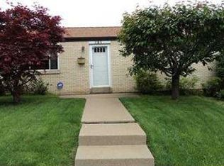 121 Preston Dr, Braddock, PA 15104