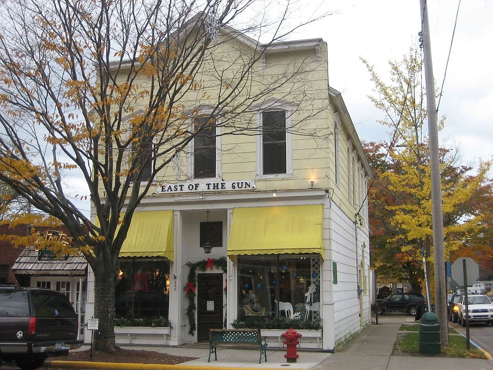 2nd image of 252 Bulter St
