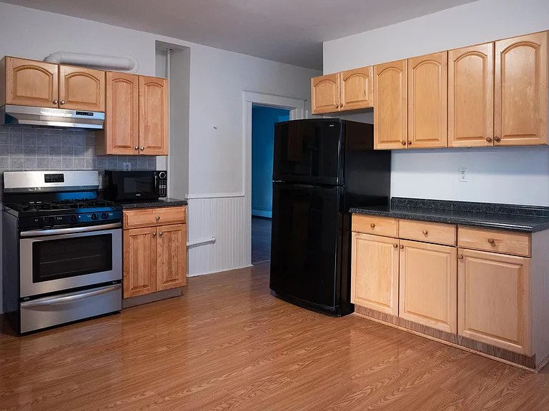 29 Curtin Ave #2 — Photo 1