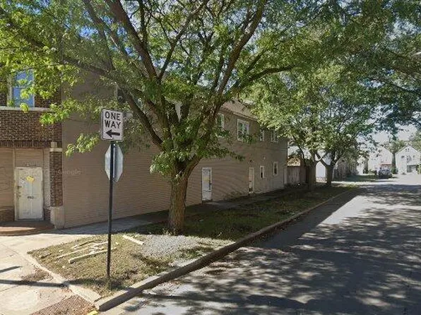 8400 S Burley Ave, Chicago, IL 60617