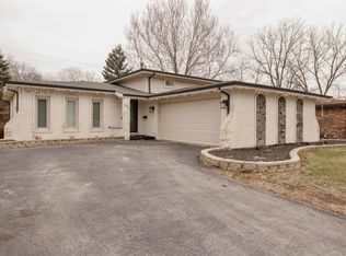 827 Violet Ln, Matteson, IL 60443