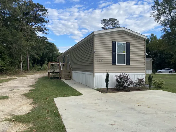 124 N Pine St, Pamplico, SC 29583