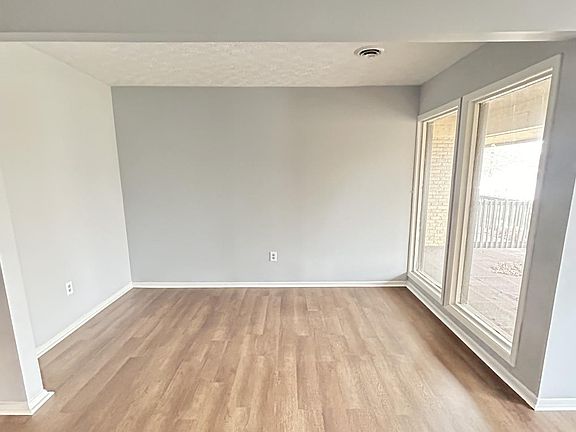 3rd image of 2414 King Ave APT 1