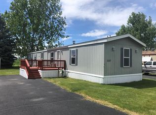 2107 N Pinewood Dr, Idaho Falls, ID 83401