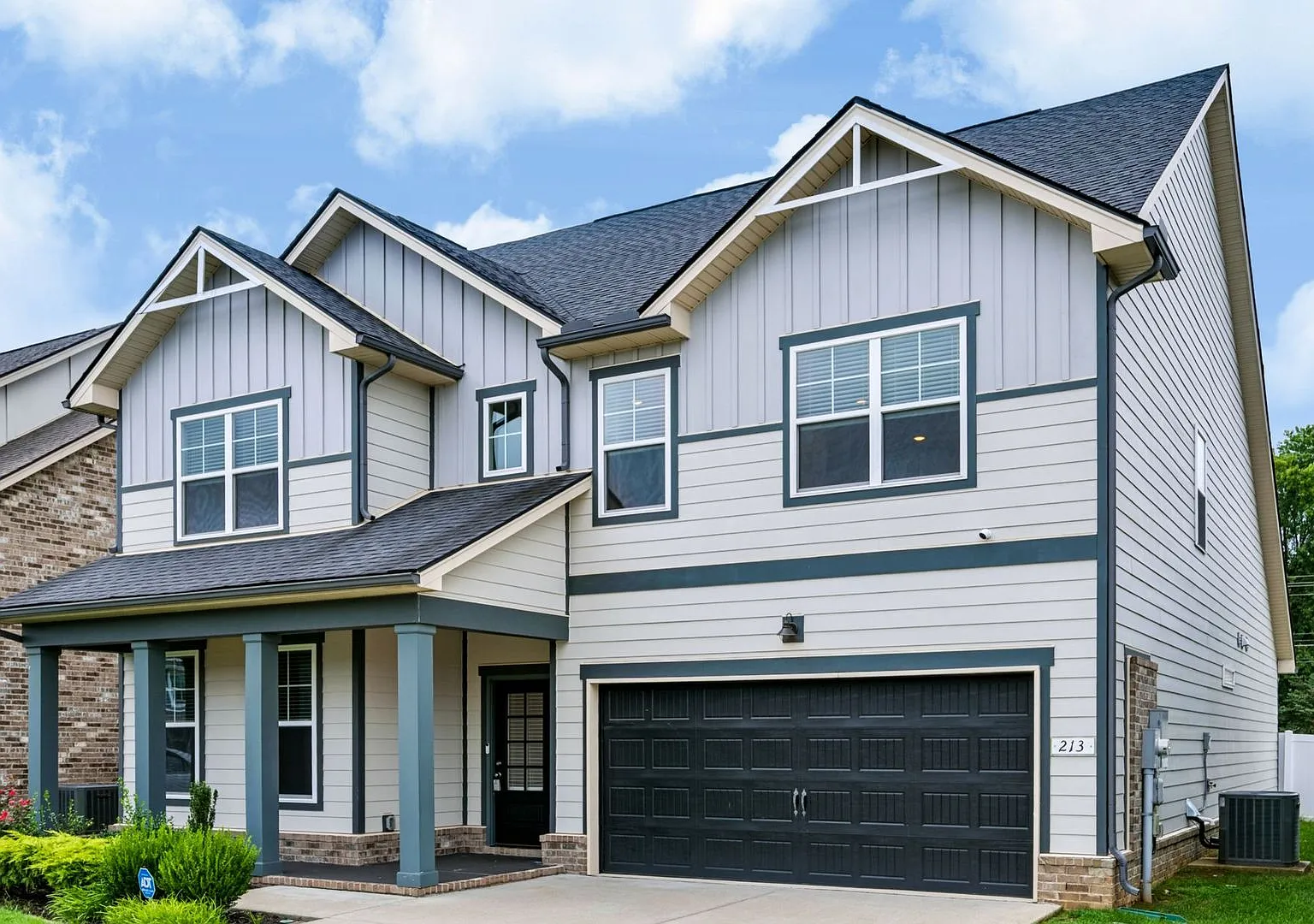 Beautiful 4 Bedroom, 3 Bath Home + Bonus - Available in Smyrna! — Photo 2