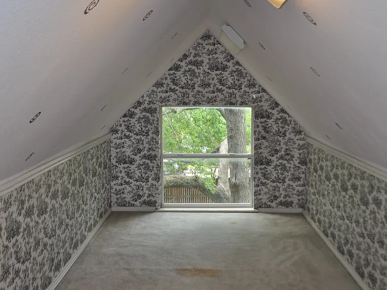 401 N Monroe St — Photo 8