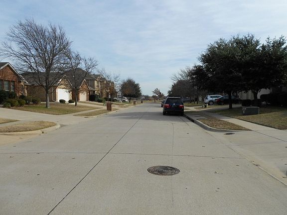 4th image of 9701 Zaharias Dr