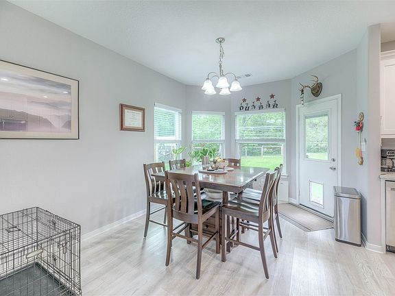 5th image of 70 Toucan Ln
