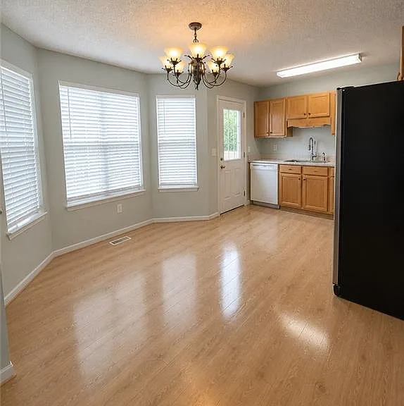 62 Kingston Pointe — Photo 6