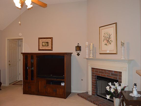 3rd image of 3043 Woodland Pine Dr