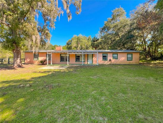 4217 NW 202nd St, Newberry, FL 32669