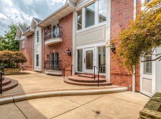 11299 Manchester Rd #1, Saint Louis, MO 63122