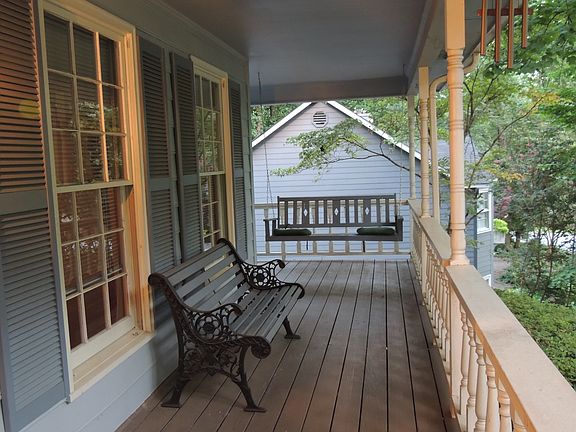 relax on country porch