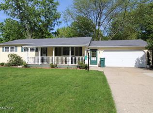 11310 Prairie Ave, Allendale, MI 49401