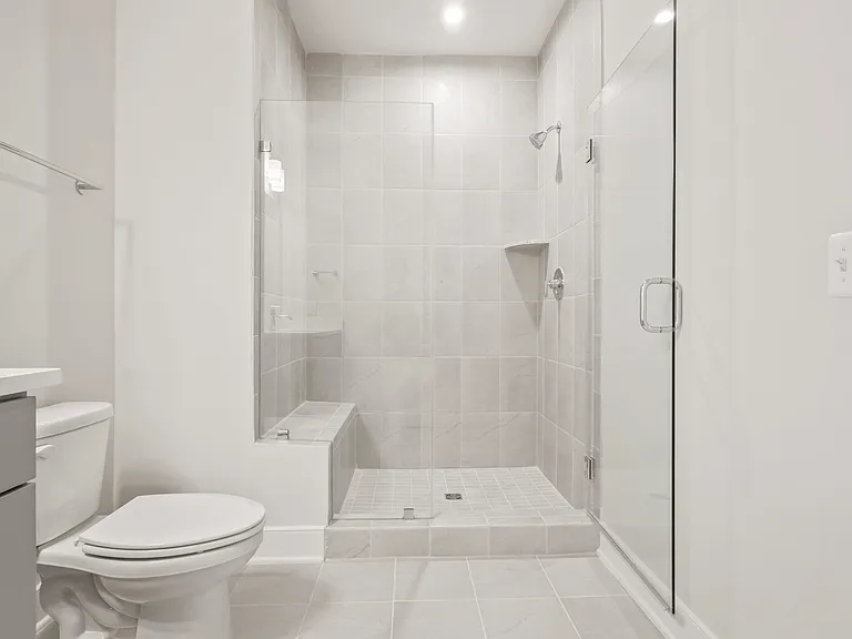 100 Saint Ives Pl #304 — Photo 30