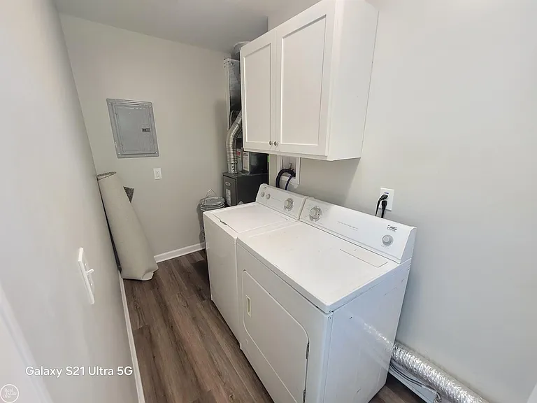 13148 Sherman Ave — Photo 10