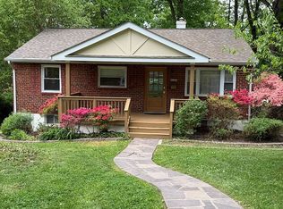 6466 Oakwood Dr, Falls Church, VA 22041