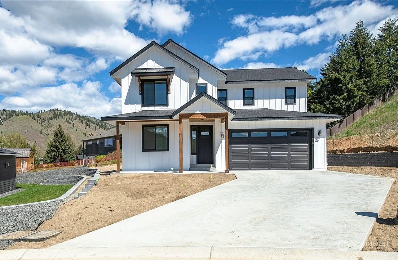121 Freedom Hills photo 1