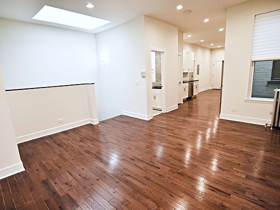 4th image of 900-908 W Belmont Ave #906-3