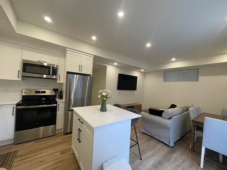 1965X 76a Ave — Photo 8