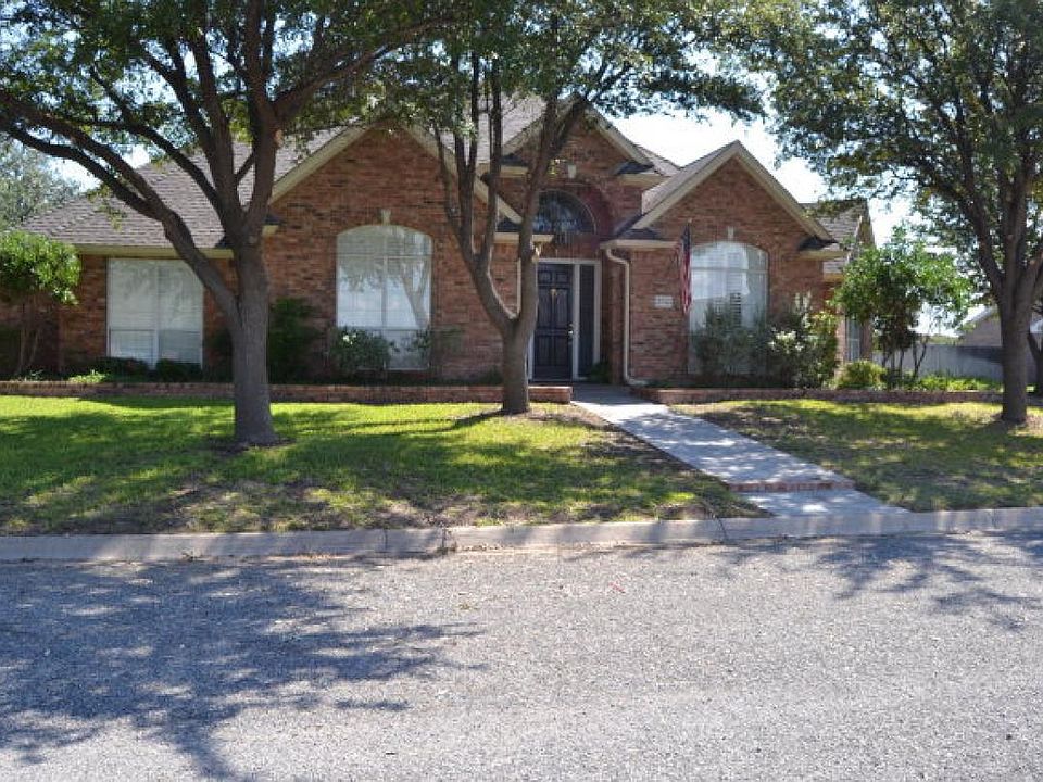 1st image of 2733 Oak Hills Trl