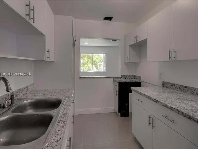 14115 NW 5th Ave — Photo 9