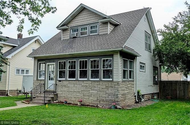 1st image of 1328 Searle St