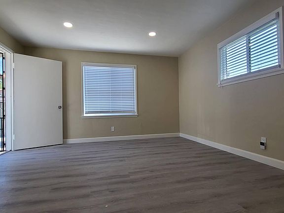 5th image of 509 W Saxon Ave APT B