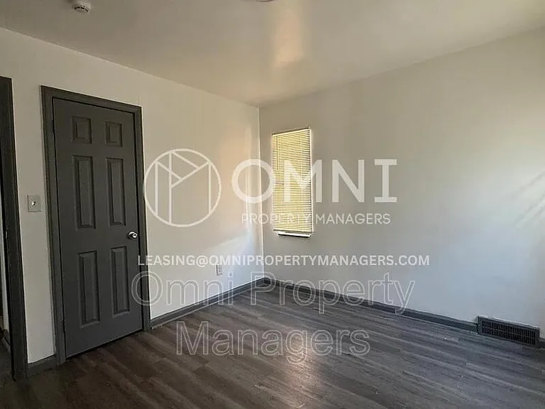 9747 Somerset Ave — Photo 13